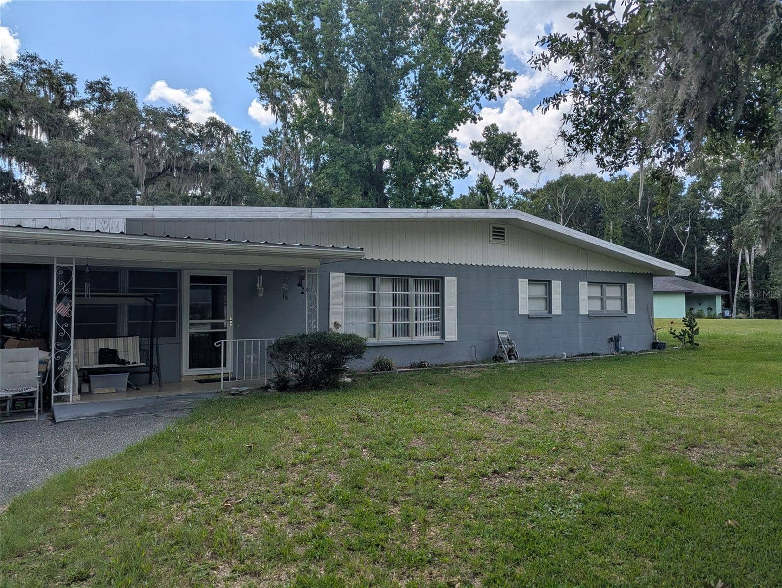 7633 CRESCENT LOOP