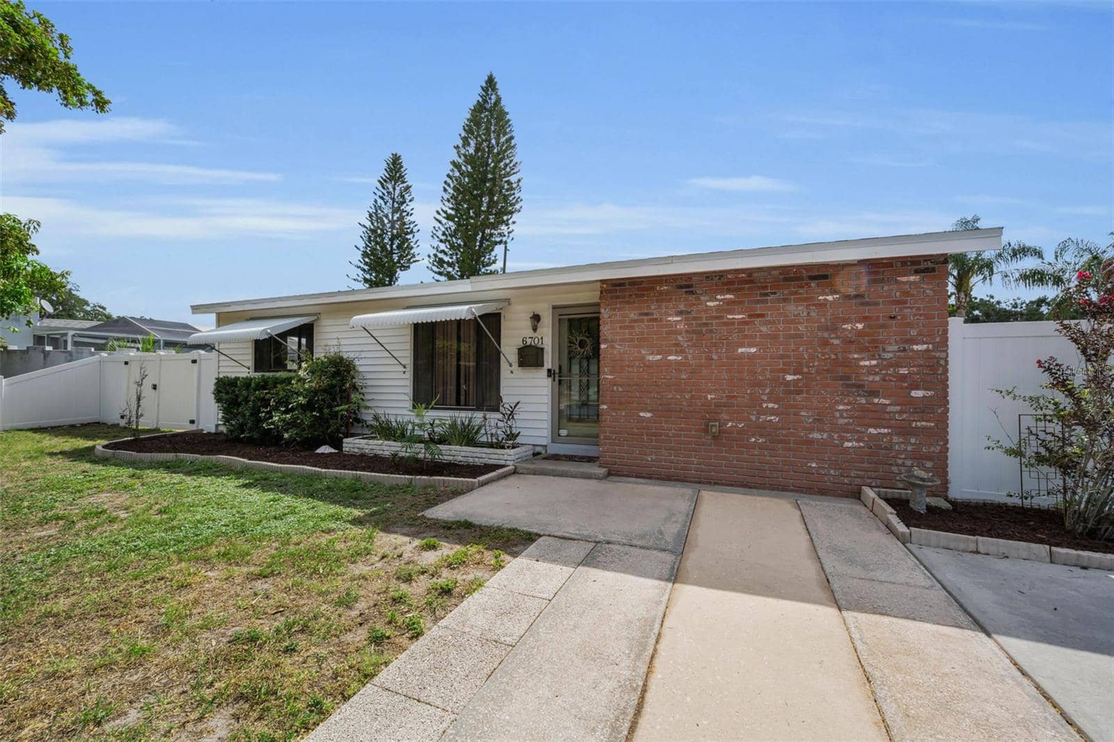 6701 ORCHARD DRIVE