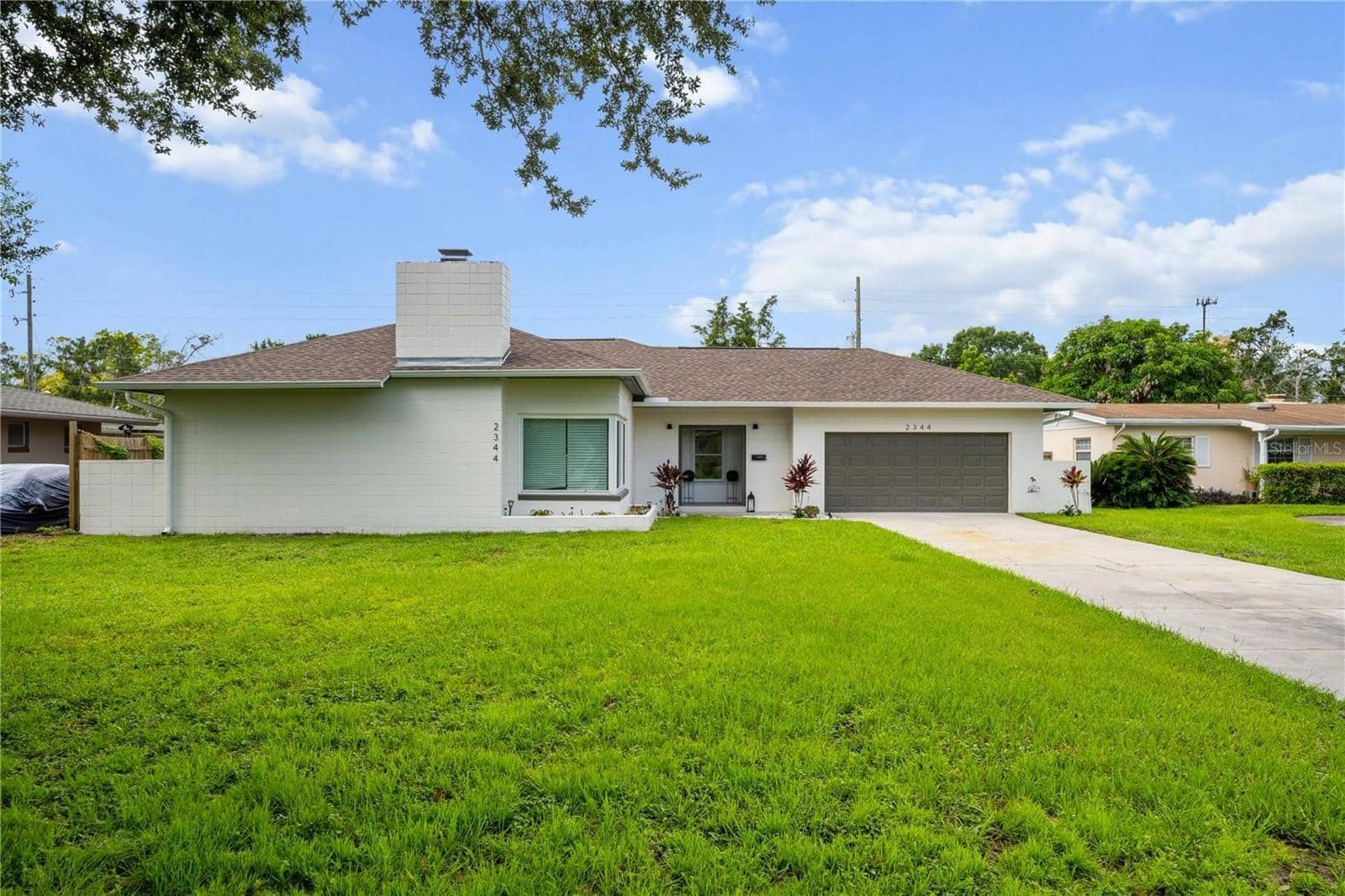 2344 WOODCREST DRIVE