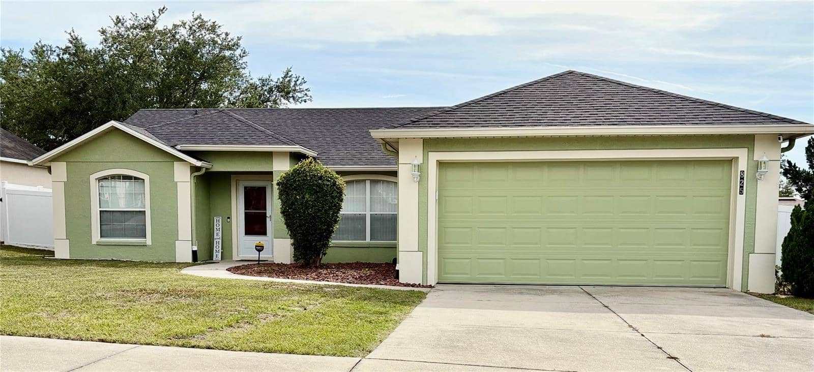 825 BREEZY LAKE WAY