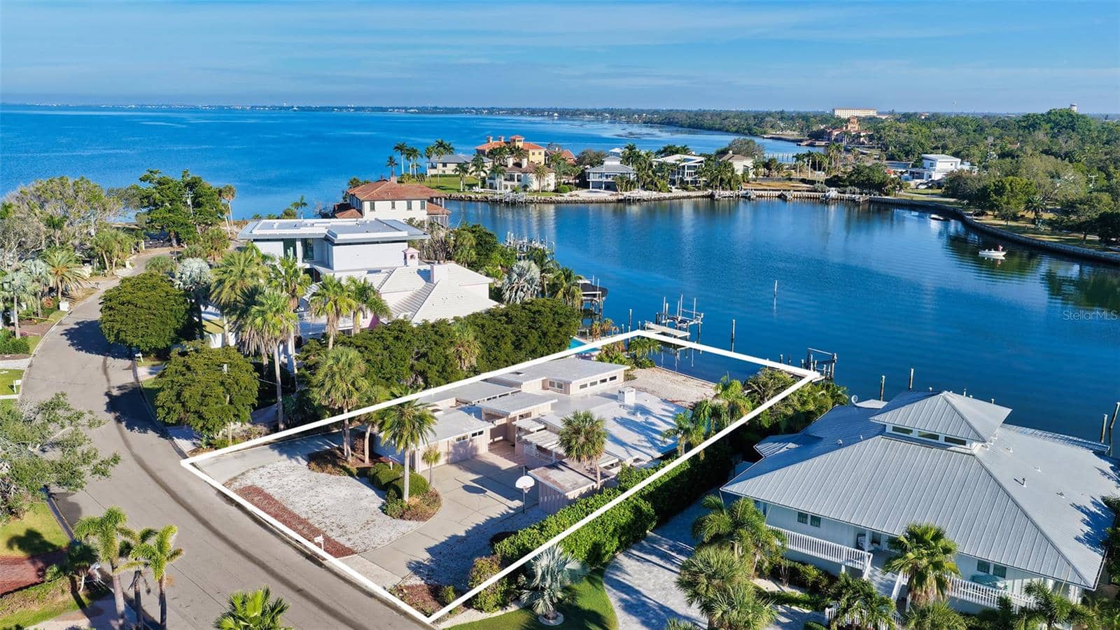 355 SHORE DRIVE