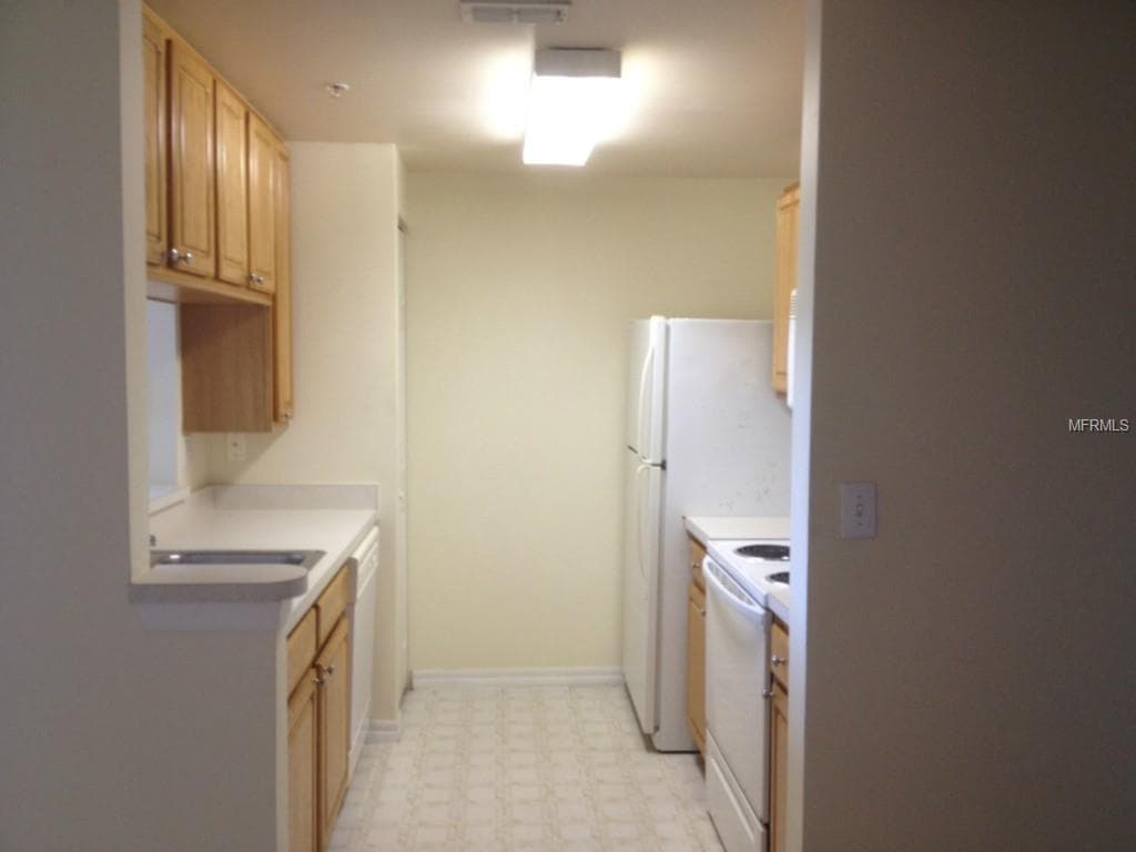 5500 BENTGRASS DRIVE — photo 9 of 12