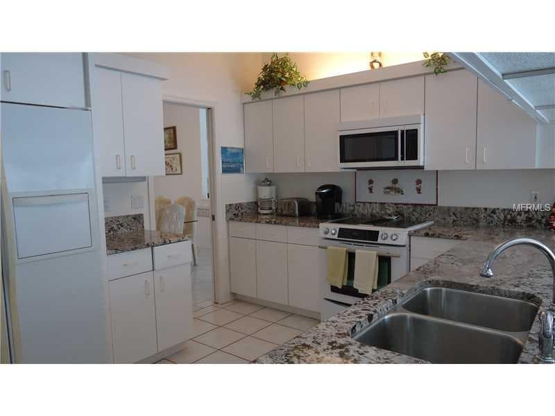 7320 LINKS COURT — photo 10 of 25