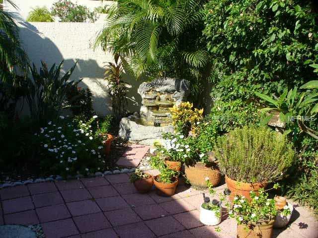 571 LAKESIDE DRIVE — photo 19 of 20