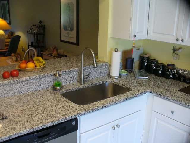 571 LAKESIDE DRIVE — photo 7 of 20