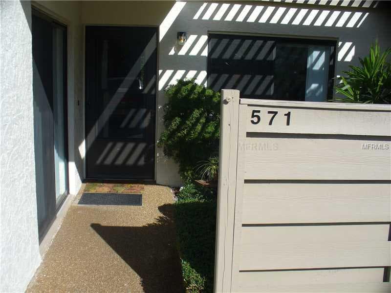 571 LAKESIDE DRIVE