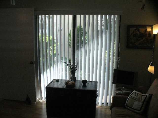 571 LAKESIDE DRIVE — photo 8 of 20