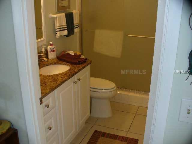 571 LAKESIDE DRIVE — photo 15 of 20