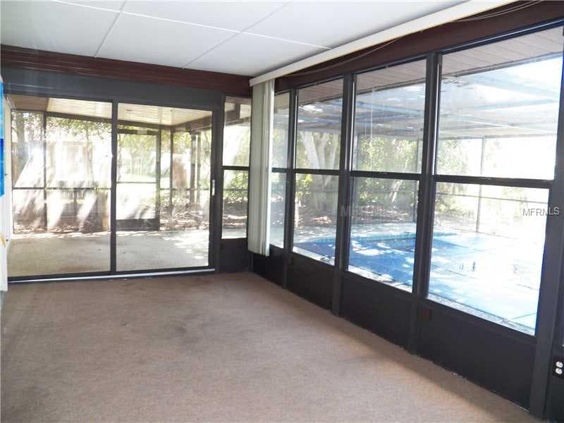 399 GULF BREEZE BOULEVARD — photo 8 of 10