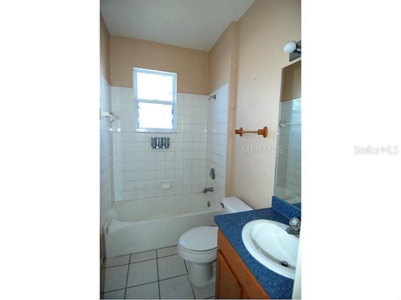 1017 MEADOW BREEZE LANE — photo 10 of 24