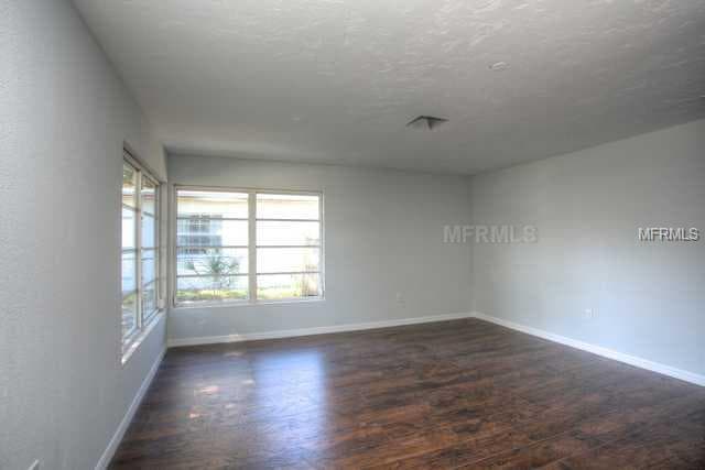2675 FLOYD STREET — photo 4 of 9