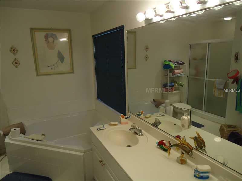 2351 GREENDALE DRIVE — photo 3 of 20