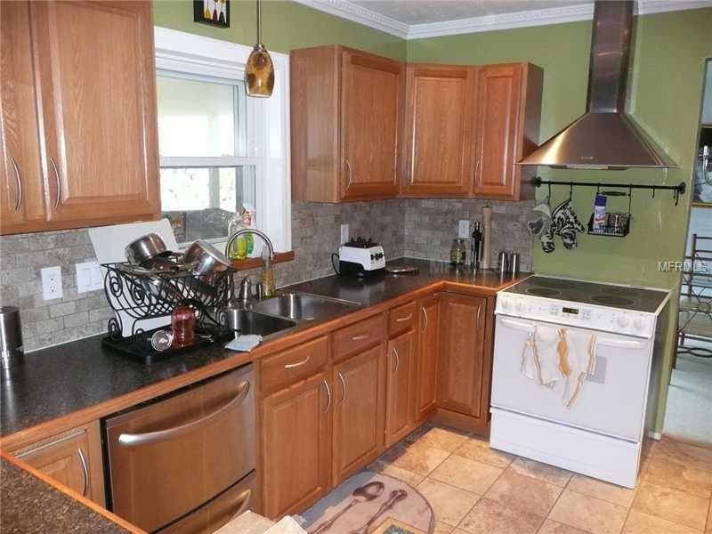 7316 CLARIES DRIVE — photo 5 of 15