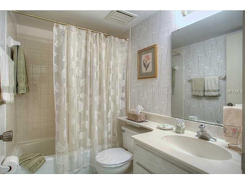 2257 WILLOW TREE DRIVE — photo 2 of 20