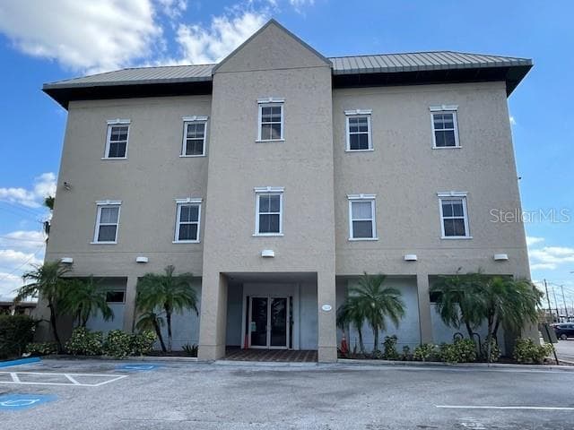 2109 PALM AVENUE — photo 1 of 40