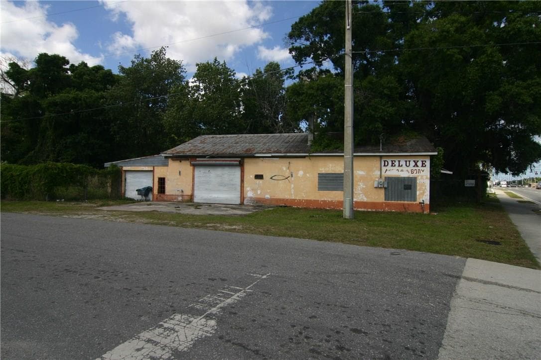 2720 OLD WINTER GARDEN ROAD — photo 1 of 6