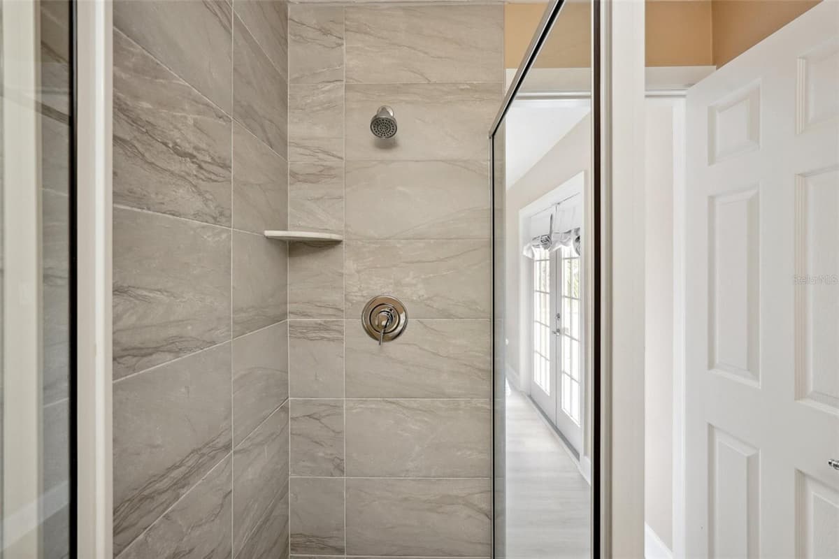 55 WASHINGTON DRIVE — photo 50 of 79