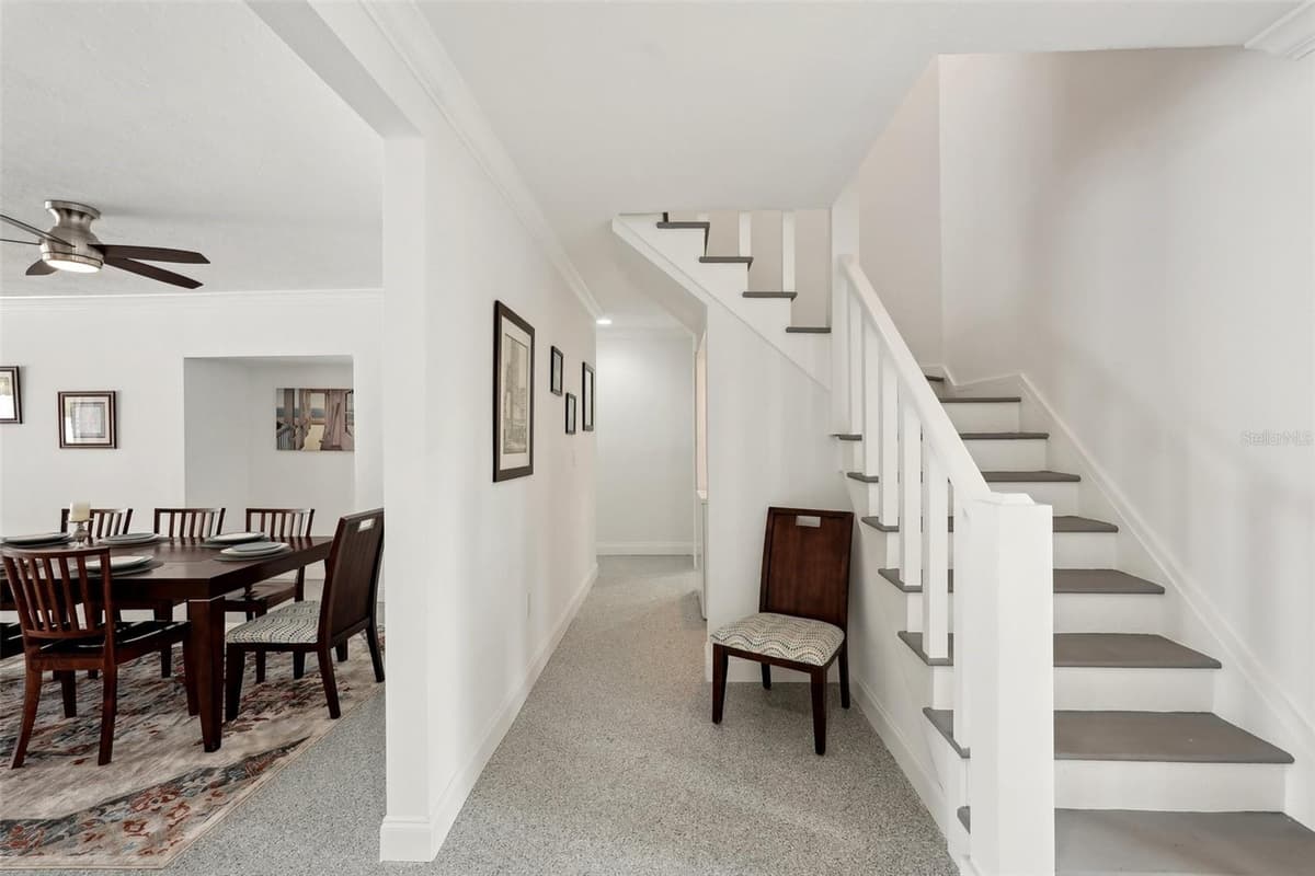 55 WASHINGTON DRIVE — photo 13 of 79