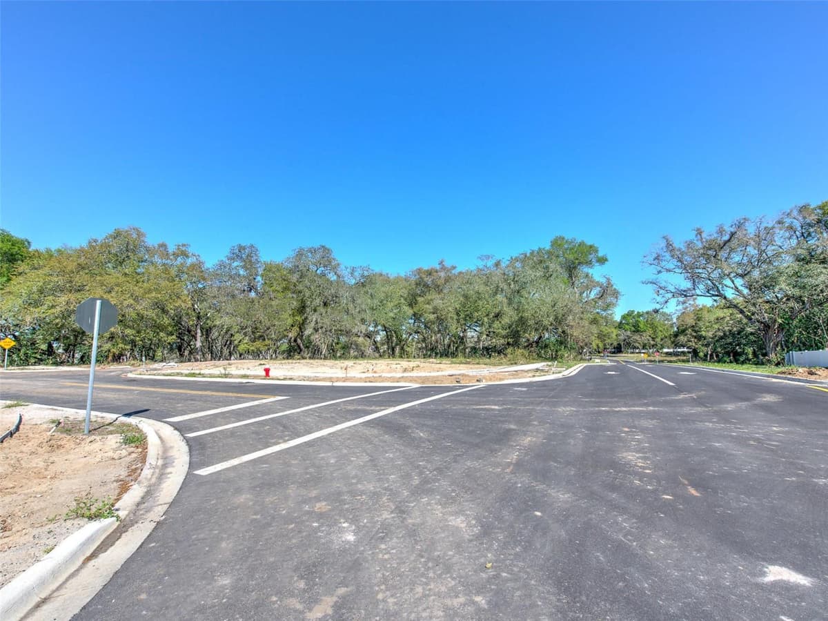 6011 COUNTY ROAD 579 — photo 10 of 25