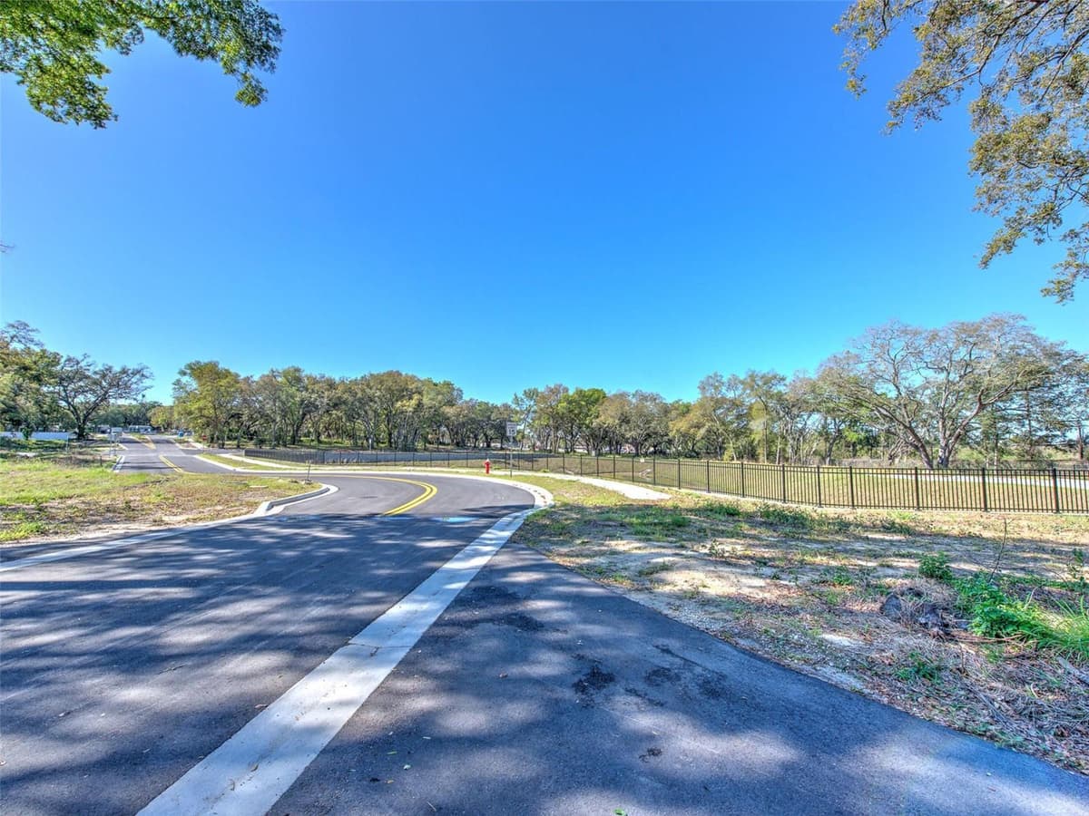 6011 COUNTY ROAD 579 — photo 14 of 25