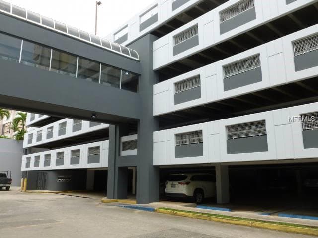107 GONZALEZ GUISTI AVE. — photo 4 of 6