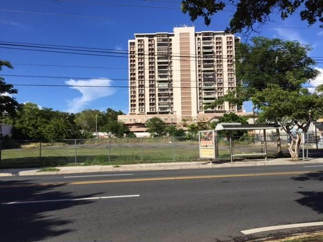 359 FERNANDEZ JUNCOS AVENUE — photo 3 of 9