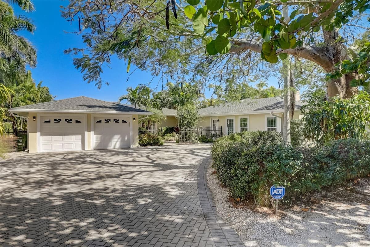 39 POLK DRIVE — photo 1 of 100