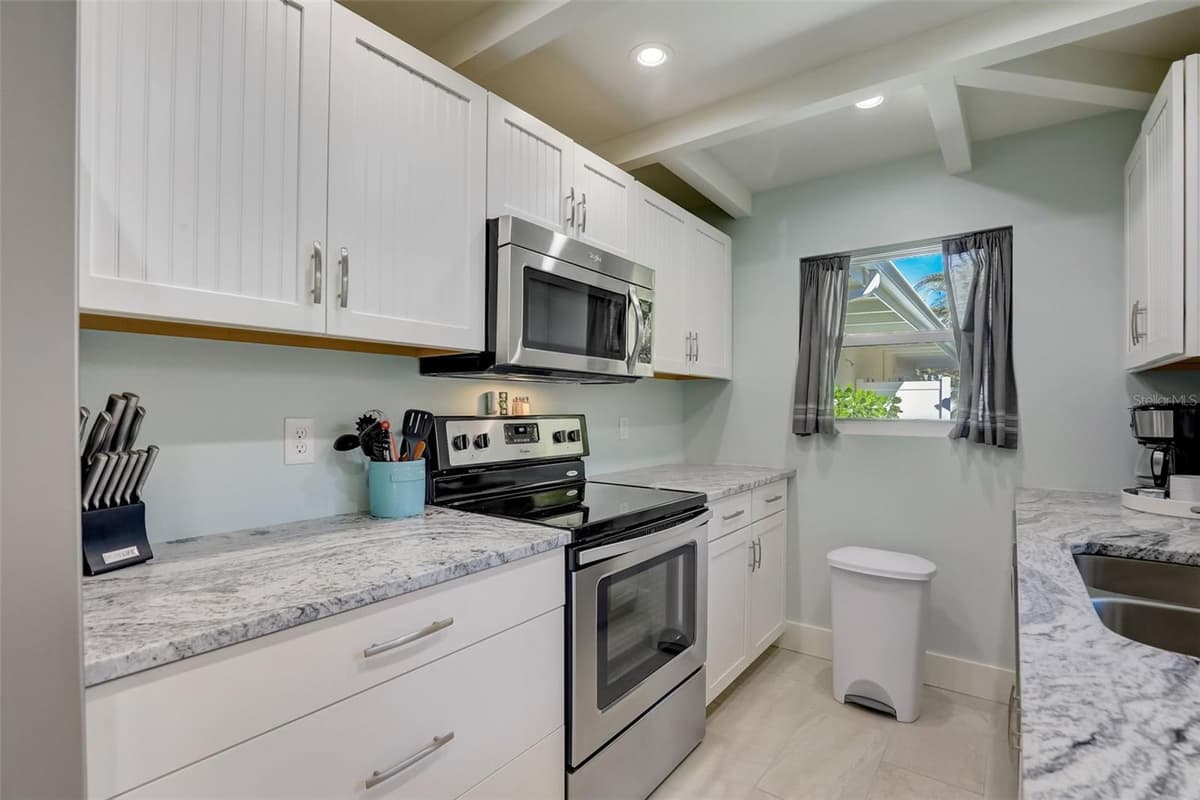 39 POLK DRIVE — photo 48 of 100