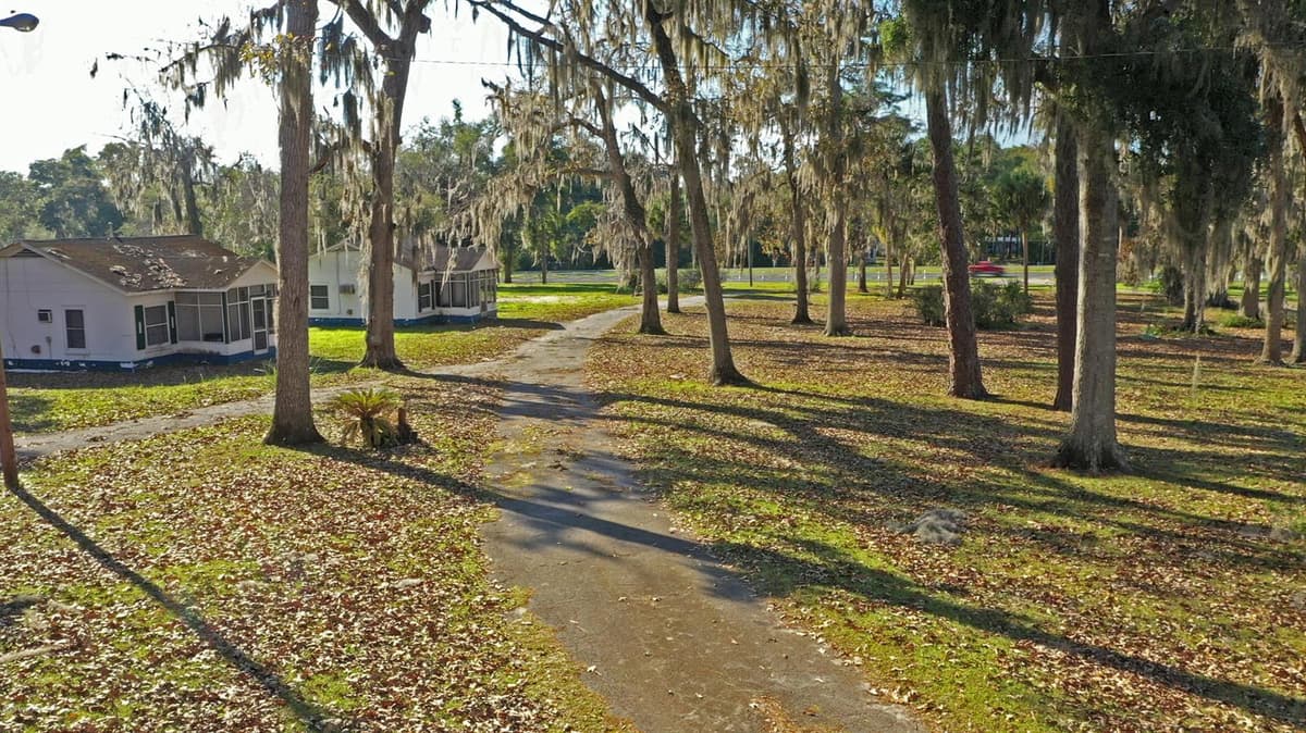 18585 HIGHWAY 441 — photo 5 of 9