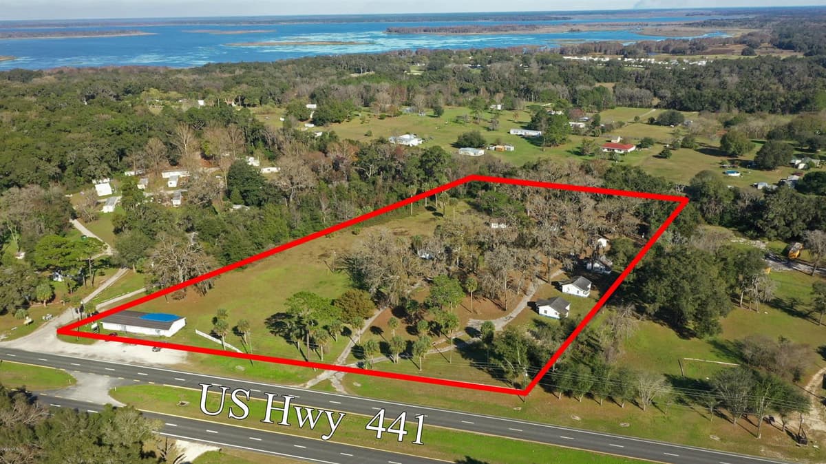 18585 HIGHWAY 441 — photo 1 of 9