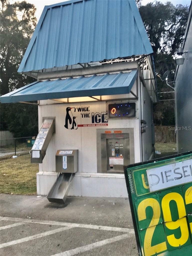 1800 FRENCH AVENUE — photo 5 of 5