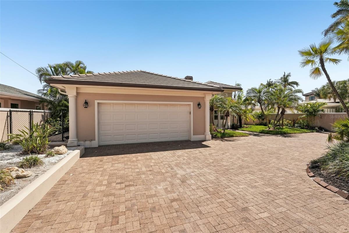 85 POLK DRIVE — photo 1 of 73