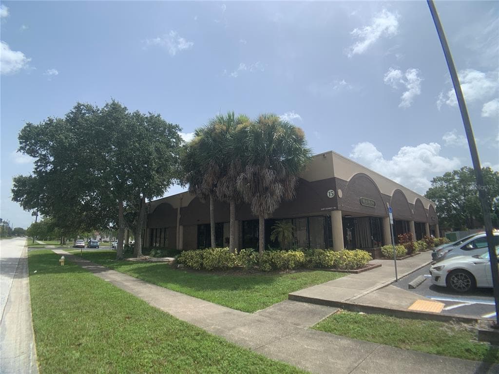 13191 STARKEY ROAD — photo 4 of 21
