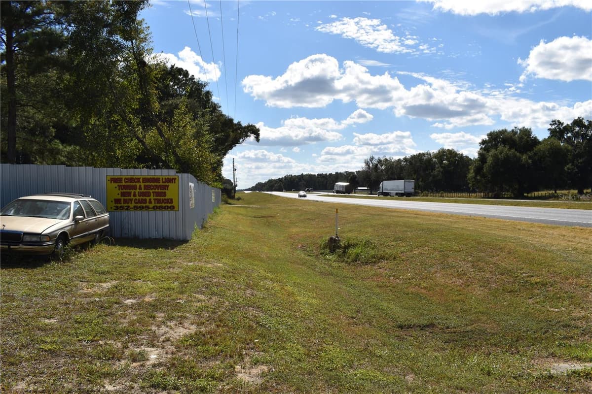 15551 US HIGHWAY 301 — photo 11 of 32