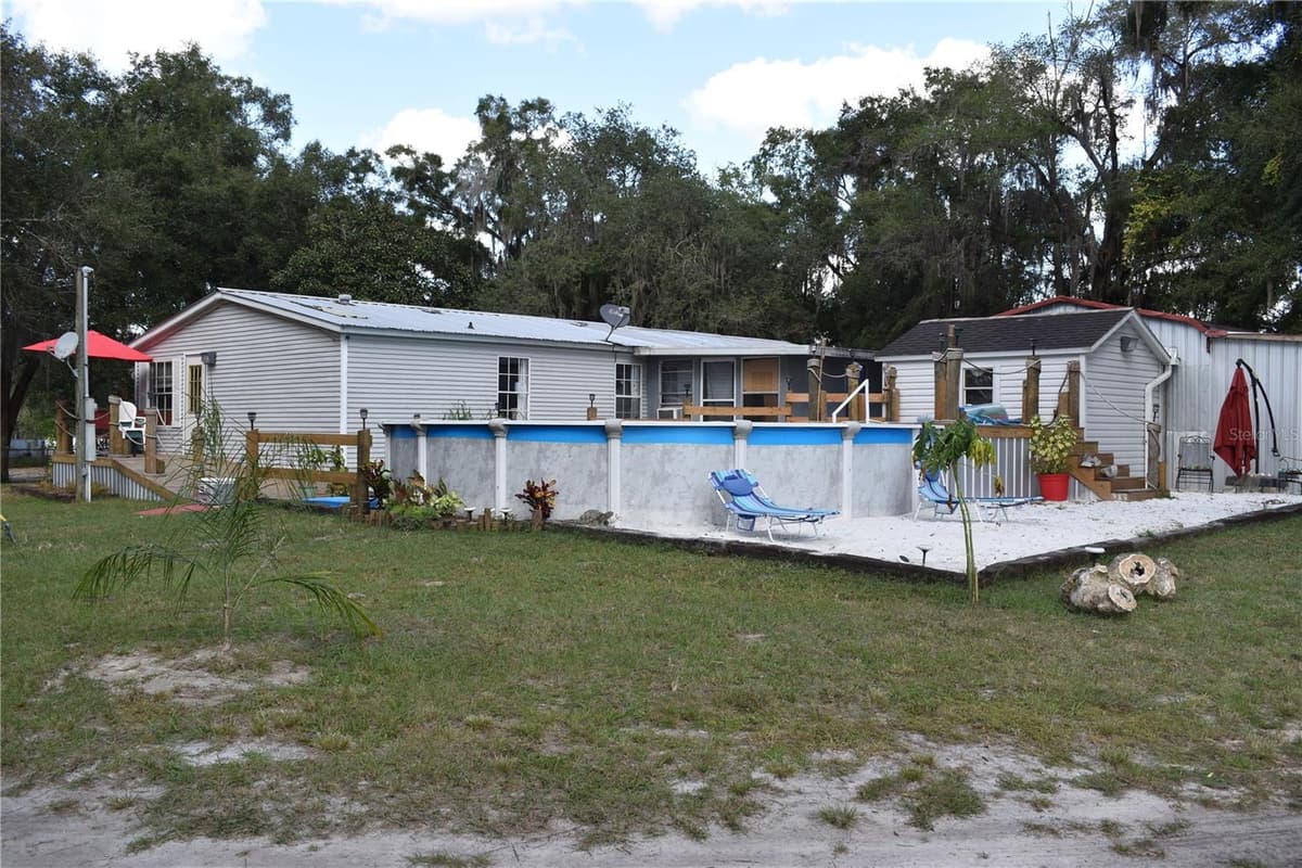 15551 US HIGHWAY 301 — photo 18 of 32