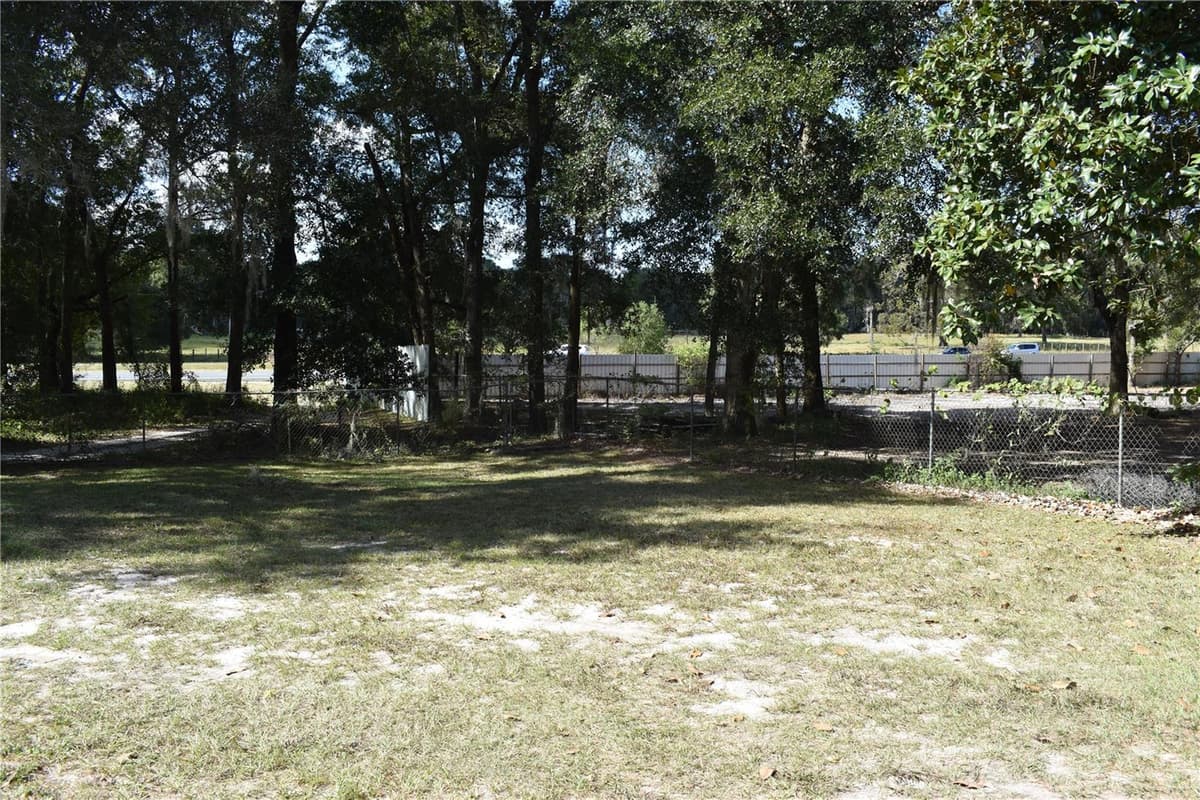 15551 US HIGHWAY 301 — photo 24 of 32