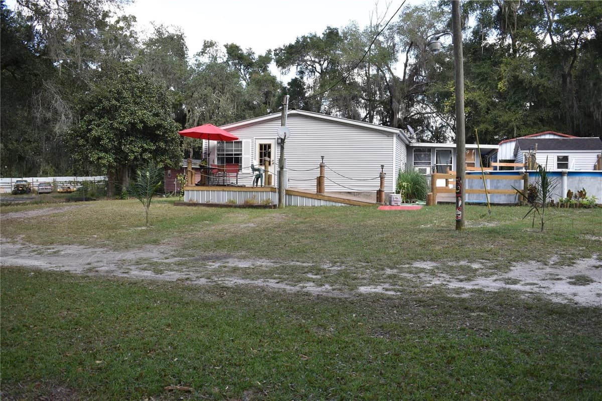 15551 US HIGHWAY 301 — photo 17 of 32