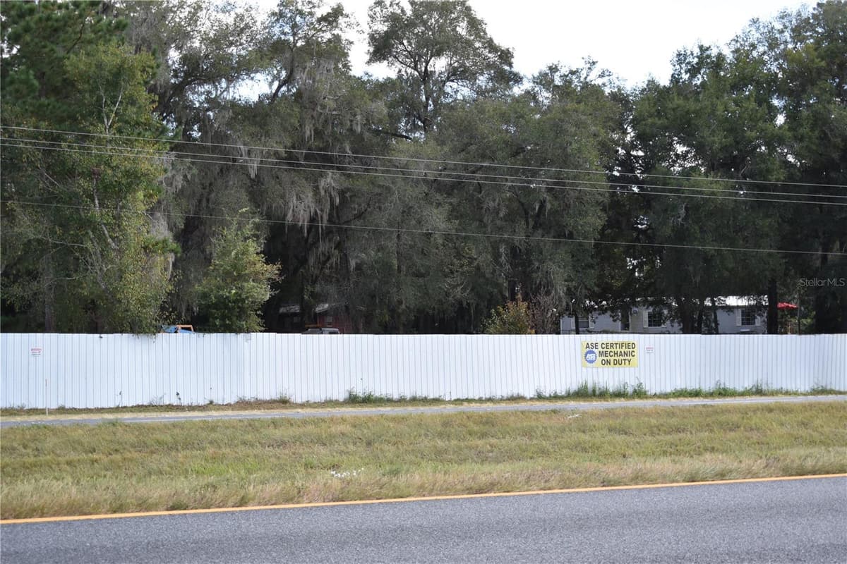 15551 US HIGHWAY 301 — photo 9 of 32