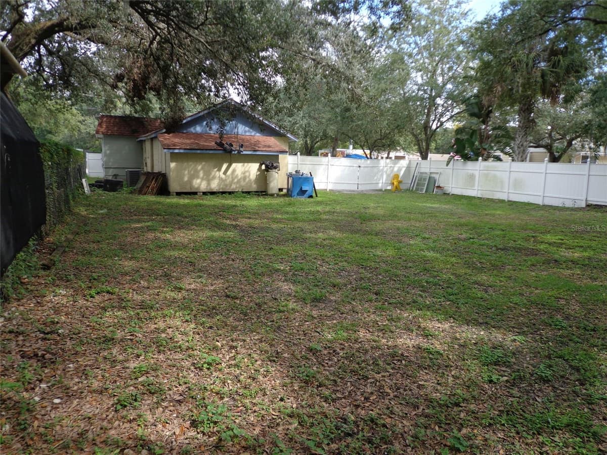 1904 W WATERS AVE — photo 18 of 19