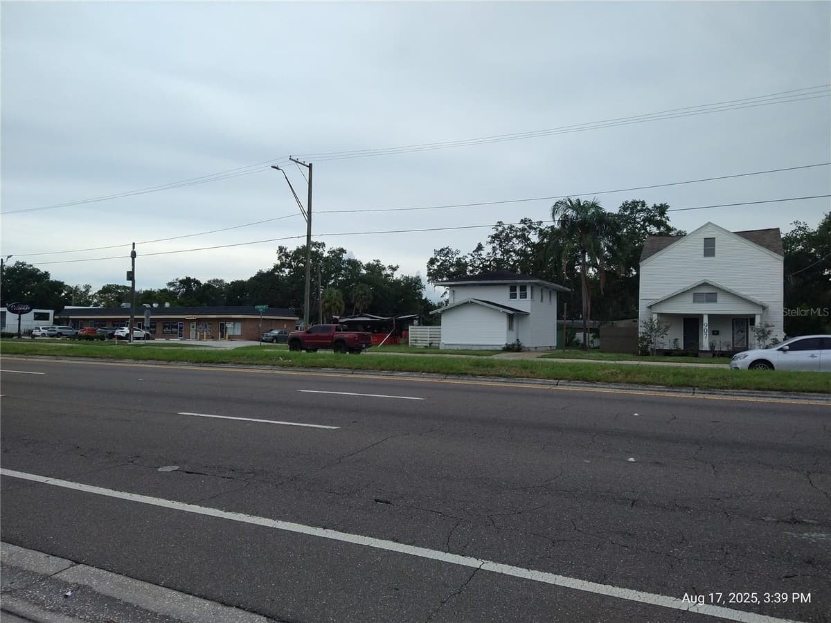 909 and 911 WEST HILLSBOROUGH AVENUE — photo 5 of 31
