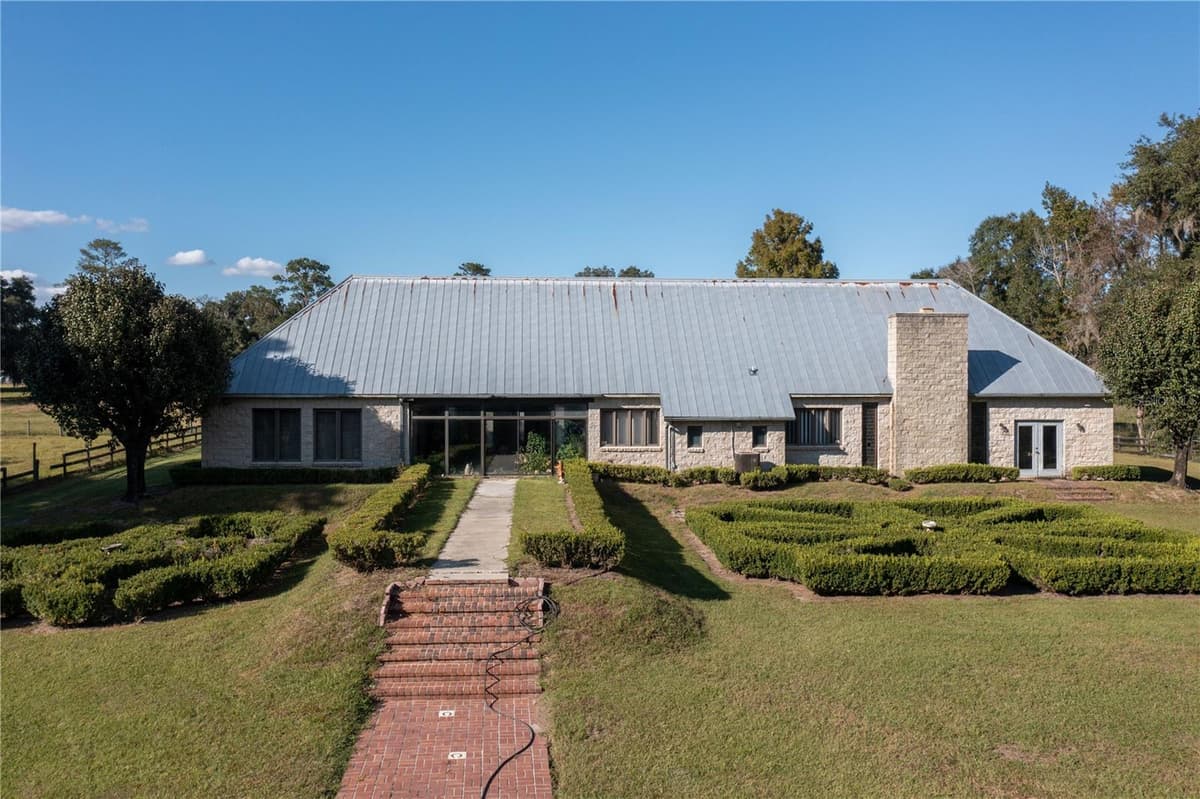 19350 123RD COURT — photo 4 of 54