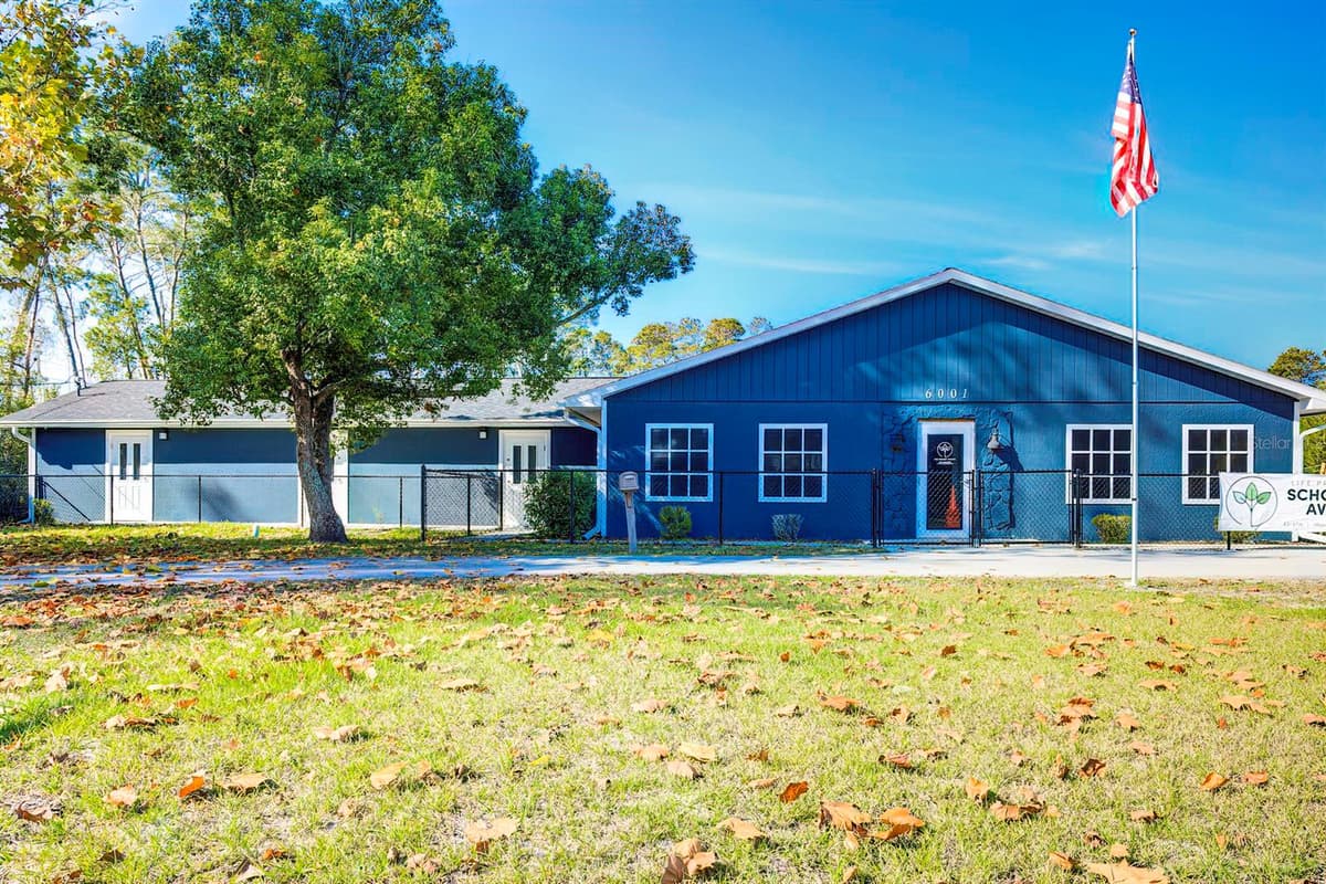 6001 DELTONA BOULEVARD — photo 2 of 40