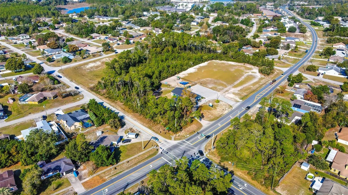 6001 DELTONA BOULEVARD — photo 17 of 40