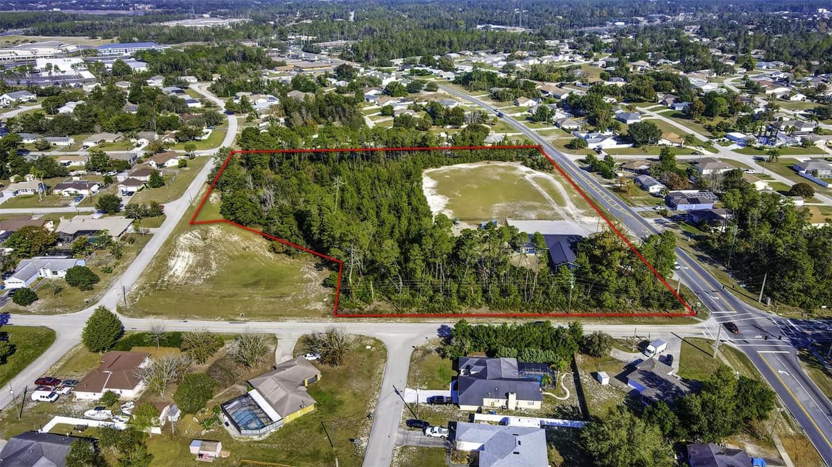 6001 DELTONA BOULEVARD — photo 16 of 40