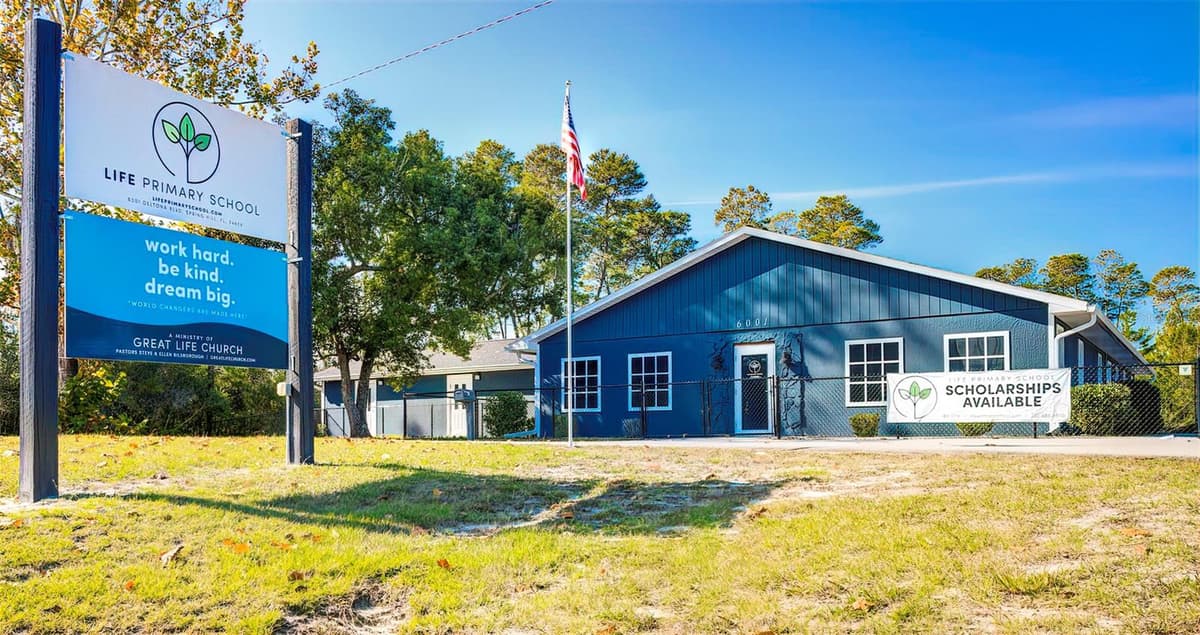 6001 DELTONA BOULEVARD — photo 4 of 40