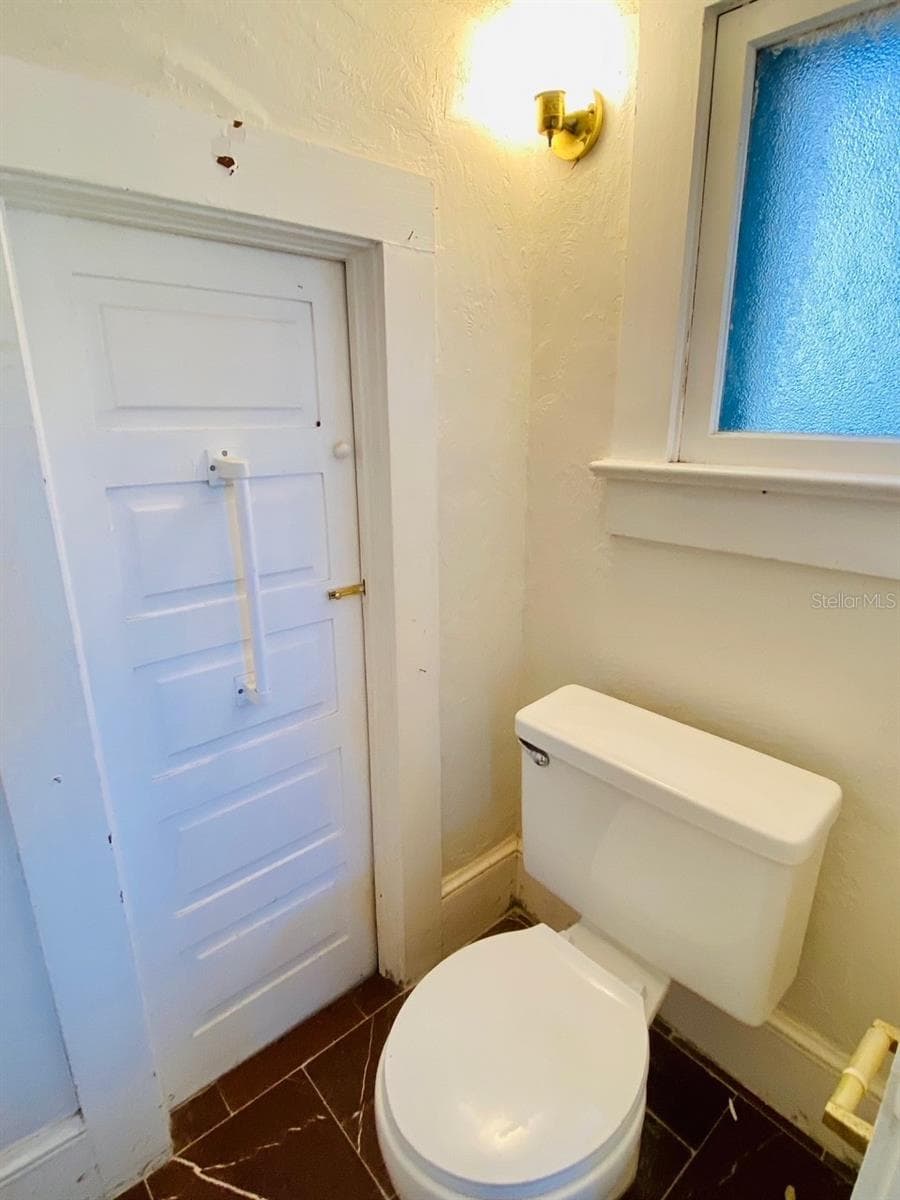 415 BRADDOCK AVENUE — photo 21 of 53