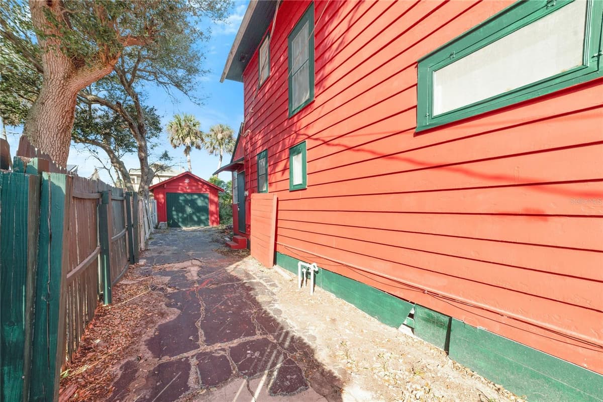 415 BRADDOCK AVENUE — photo 6 of 53