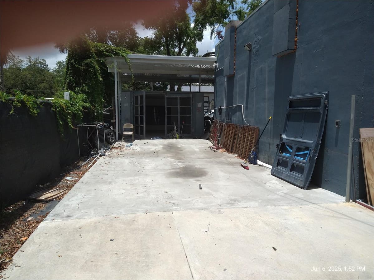 1301 W WATERS AVENUE — photo 16 of 34
