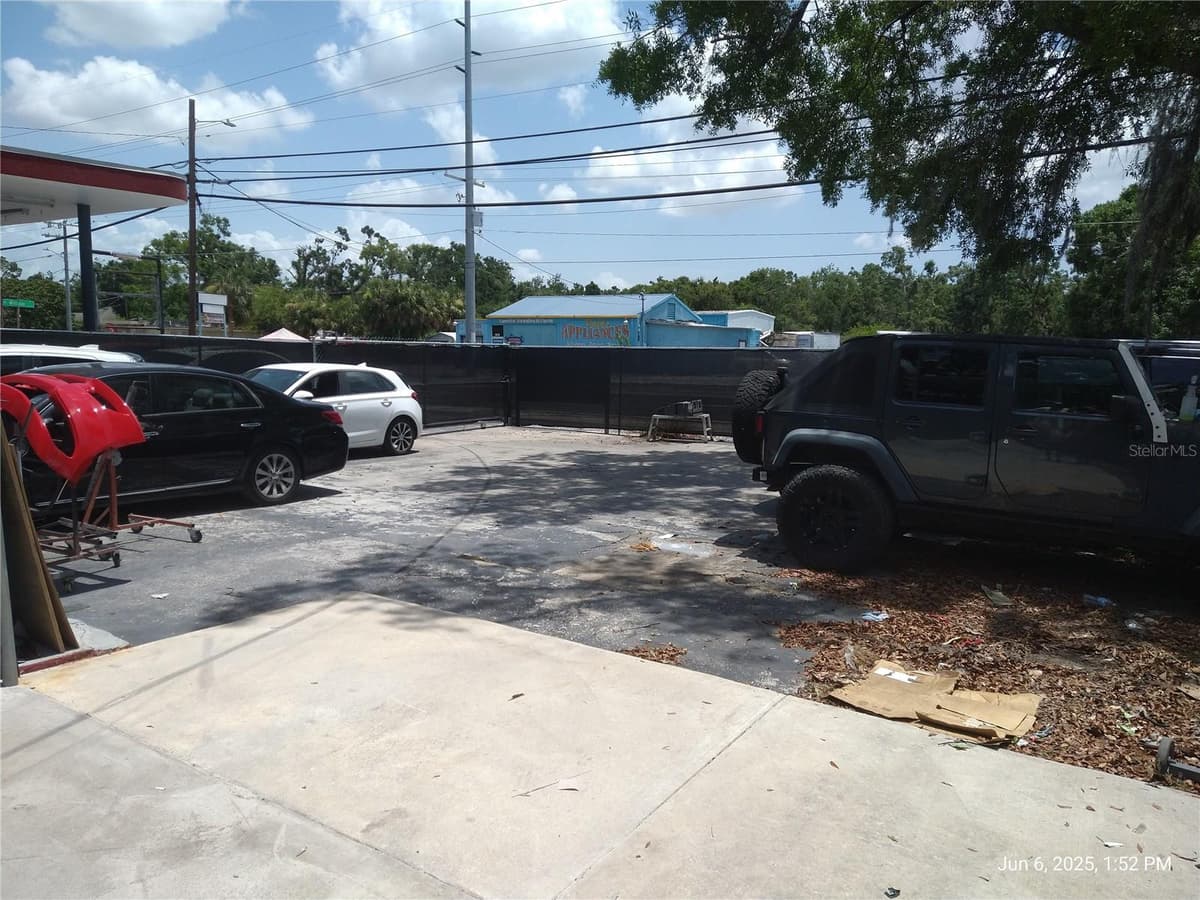 1301 W WATERS AVENUE — photo 14 of 34