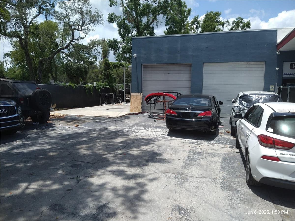1301 W WATERS AVENUE — photo 18 of 34